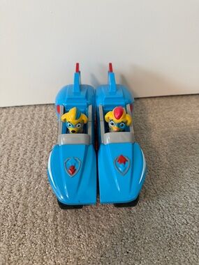 Paw Patrol Tuck & Ella Mighty Twins 2-in-1 Power Split Vehicle